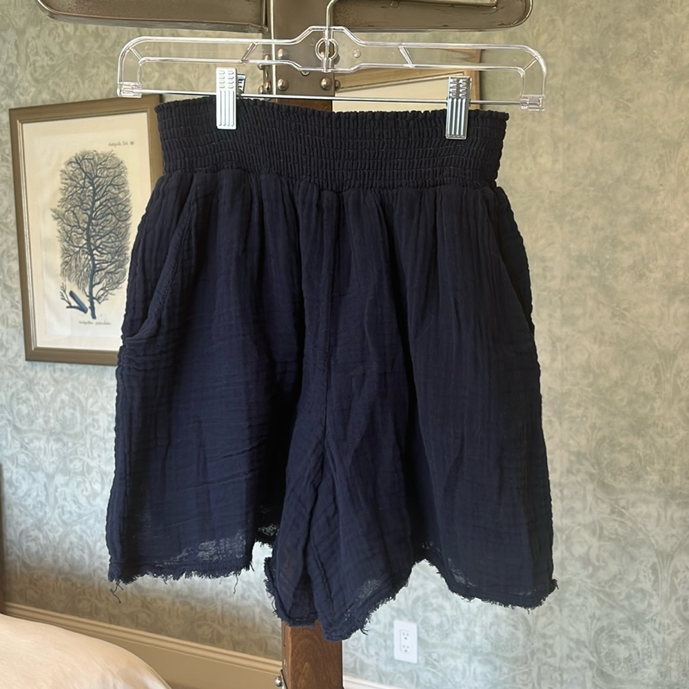 NWT Michael Stars double gauze shorts